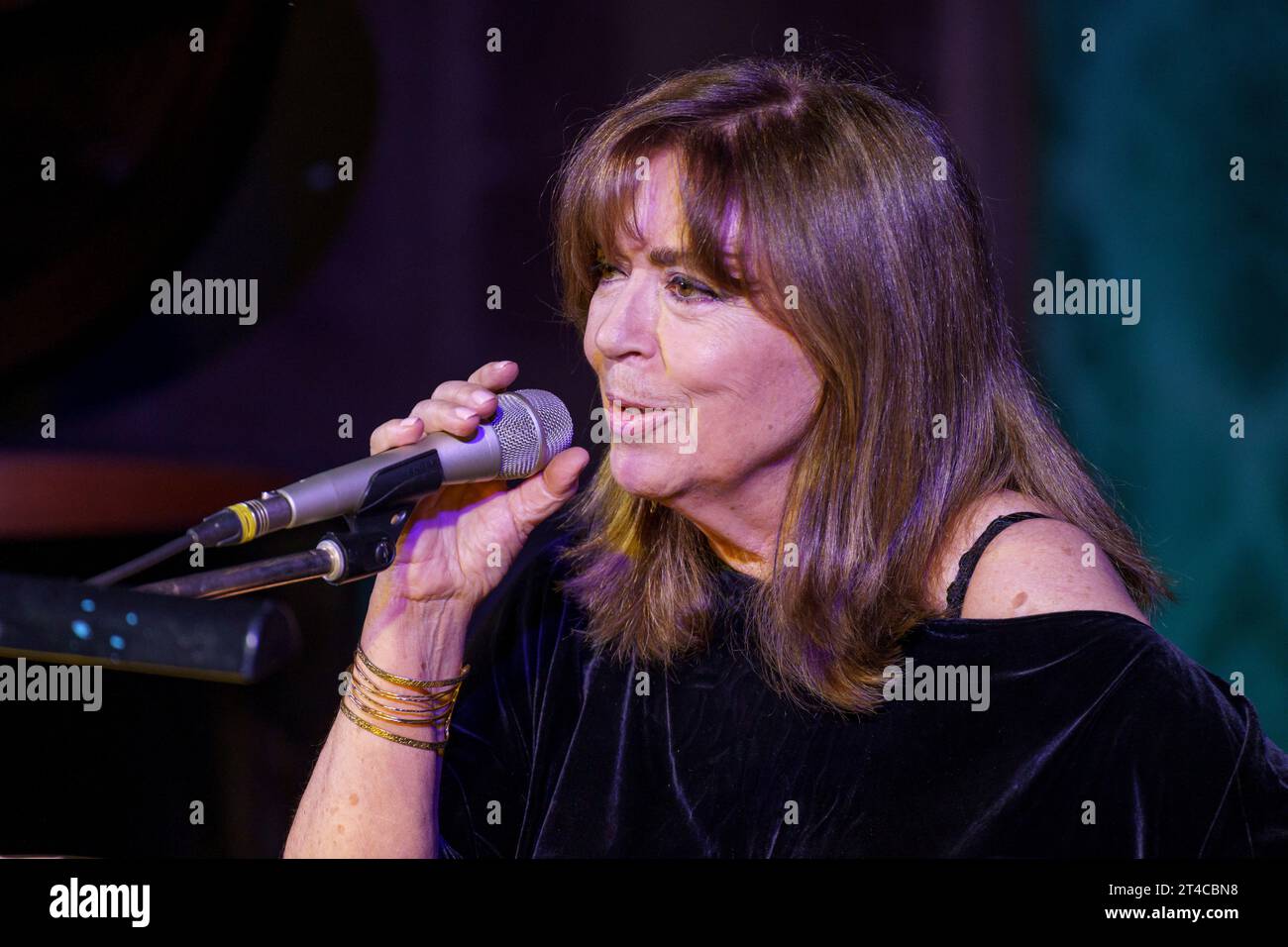 Maria del Mar Bonet i Verdaguer, concert dans l'église de Consolacio, Sant Joan, Majorque, Espagne Banque D'Images