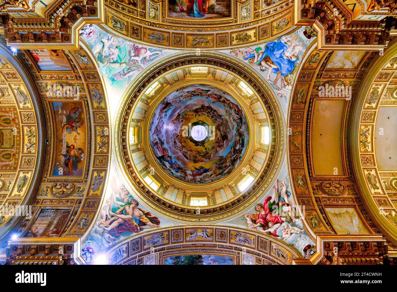 Dôme de l'église Sant'Andrea della Valle, Rome, Italie Banque D'Images