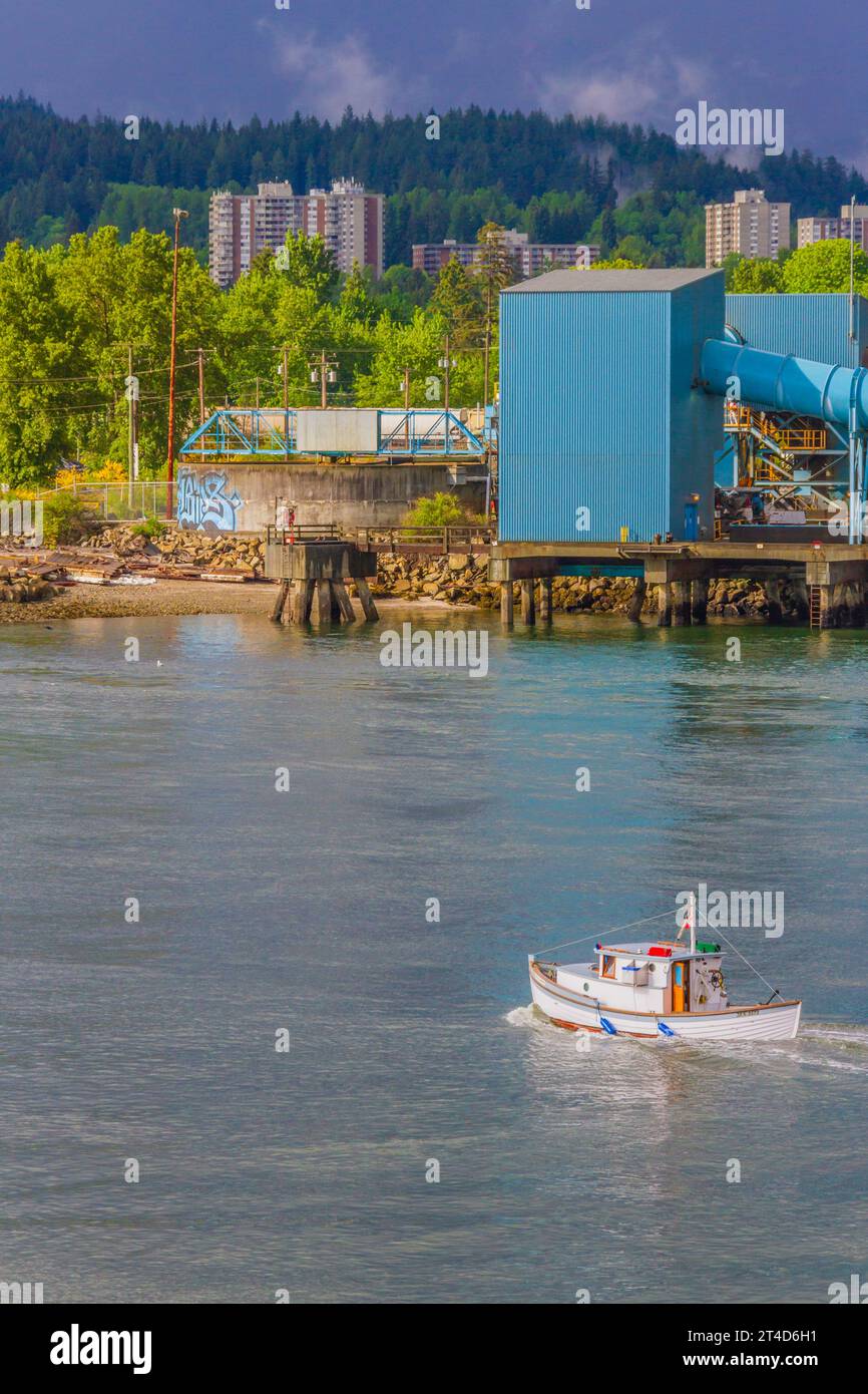 Bateau de pêche dans le port de Vancouver. Banque D'Images