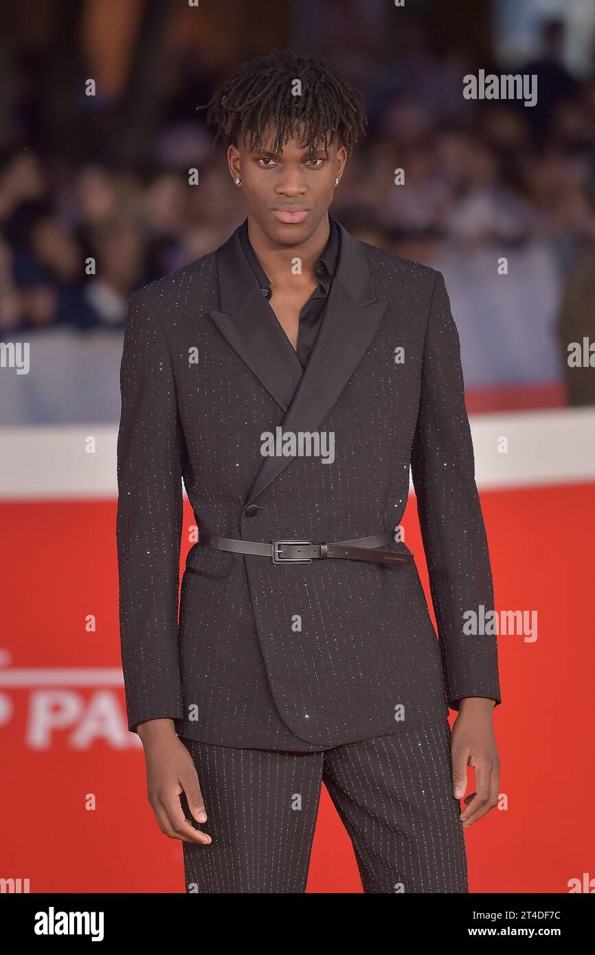 Italie, Rome, 28 octobre 2023 : 18e Festival du film de Rome 2023. Tapis rouge de la fiction 'Mare Fuori' photo : Enrico Tajani photo © Fabio Mazzarel Banque D'Images