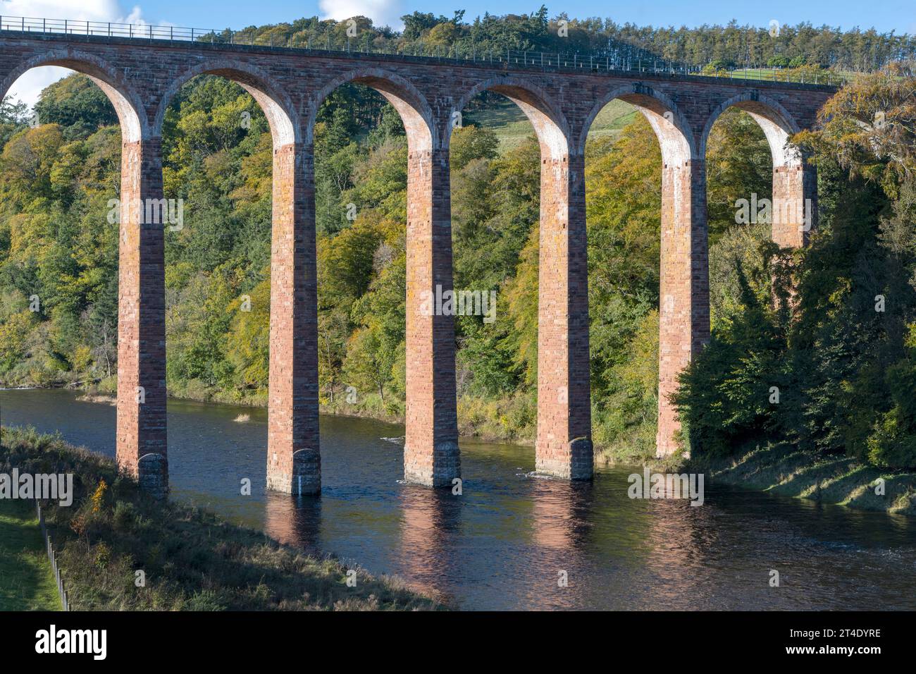 Viaduc Leaderfoot - également connu sous le nom de viaduc Drygrange, NR Melrose, Scottish Borders, Roxburghshire, Écosse, ROYAUME-UNI Banque D'Images