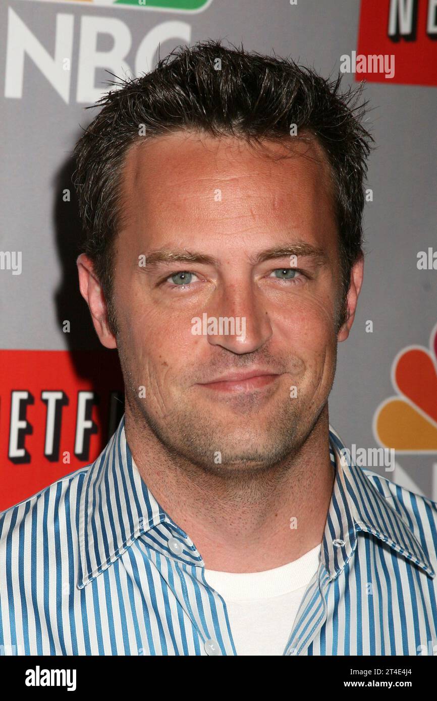 28 octobre 2023 - Los Angeles, Californie - â€œFriendsâ€ l'acteur Matthew Perry, 54 ans, a été trouvé insensible dans son jacuzzi à son domicile. 22 juillet 2006 - Pasadena, Californie. Matthew Perry. NBC été 2006 TCA Party. (Image de crédit : © Byron Purvis/AdMedia via ZUMA Press Wire) USAGE ÉDITORIAL SEULEMENT! Non destiné à UN USAGE commercial ! Banque D'Images
