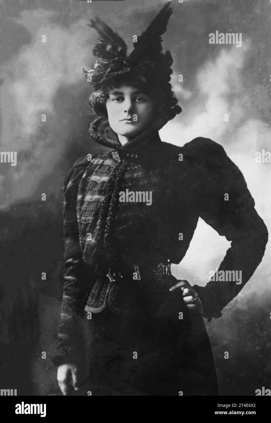 Maud Gonne. Portrait de la révolutionnaire républicaine irlandaise, suffragette et actrice, Maud Gonne MacBride (1866-1953) par bain News Service Banque D'Images