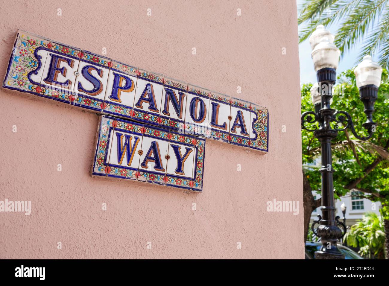 Miami Beach Florida, Espanola Way historique village espagnol, extérieur, bâtiment, piétonnier panneau de carreaux de céramique Banque D'Images