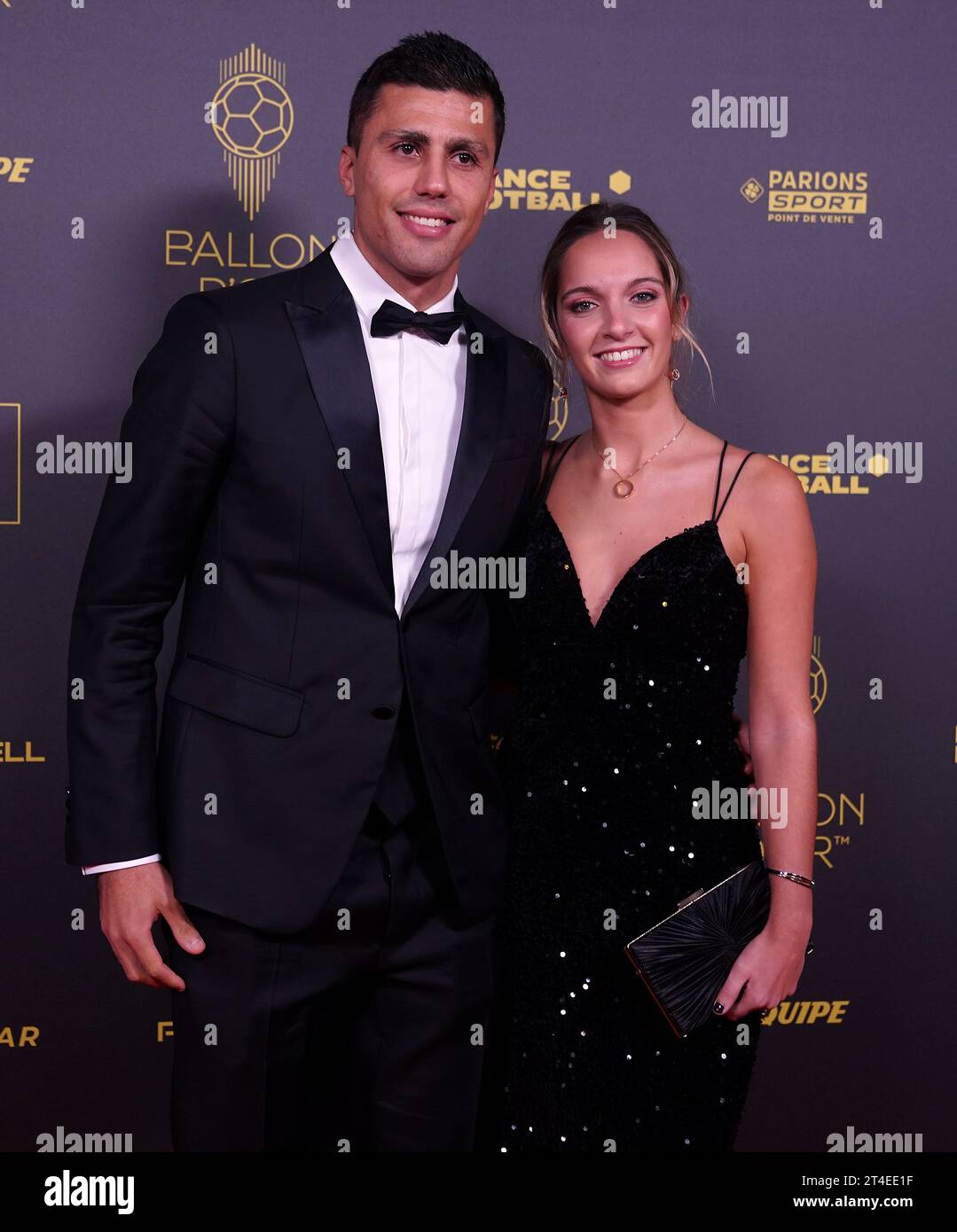 Rodri arrive sur le tapis rouge pour la cérémonie du ballon d’Or au Théâtre du Châtelet à Paris. Date de la photo : lundi 30 octobre 2023. Banque D'Images