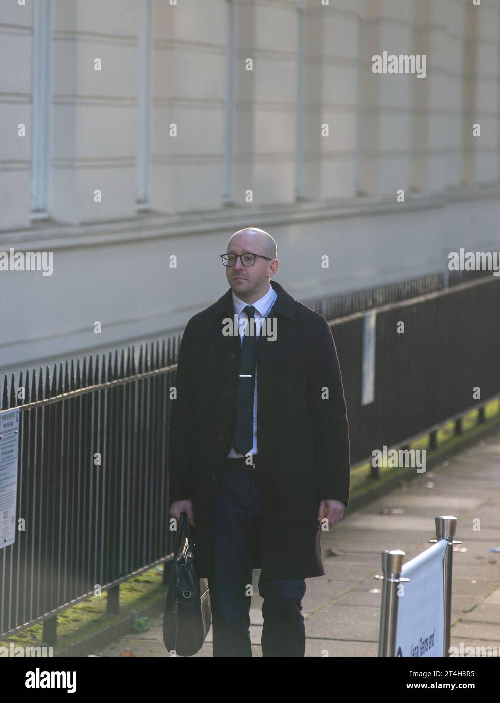 Londres, Royaume-Uni. 31 octobre 2023. Lee Cain, ancien directeur des communications de Downing Street, arrive à l'enquête britannique sur la Covid-19 est une enquête publique indépendante sur la réponse du Royaume-Uni à la pandémie de COVID-19 et sur l'impact de celle-ci. Crédit : Richard Lincoln/Alamy Live News Banque D'Images