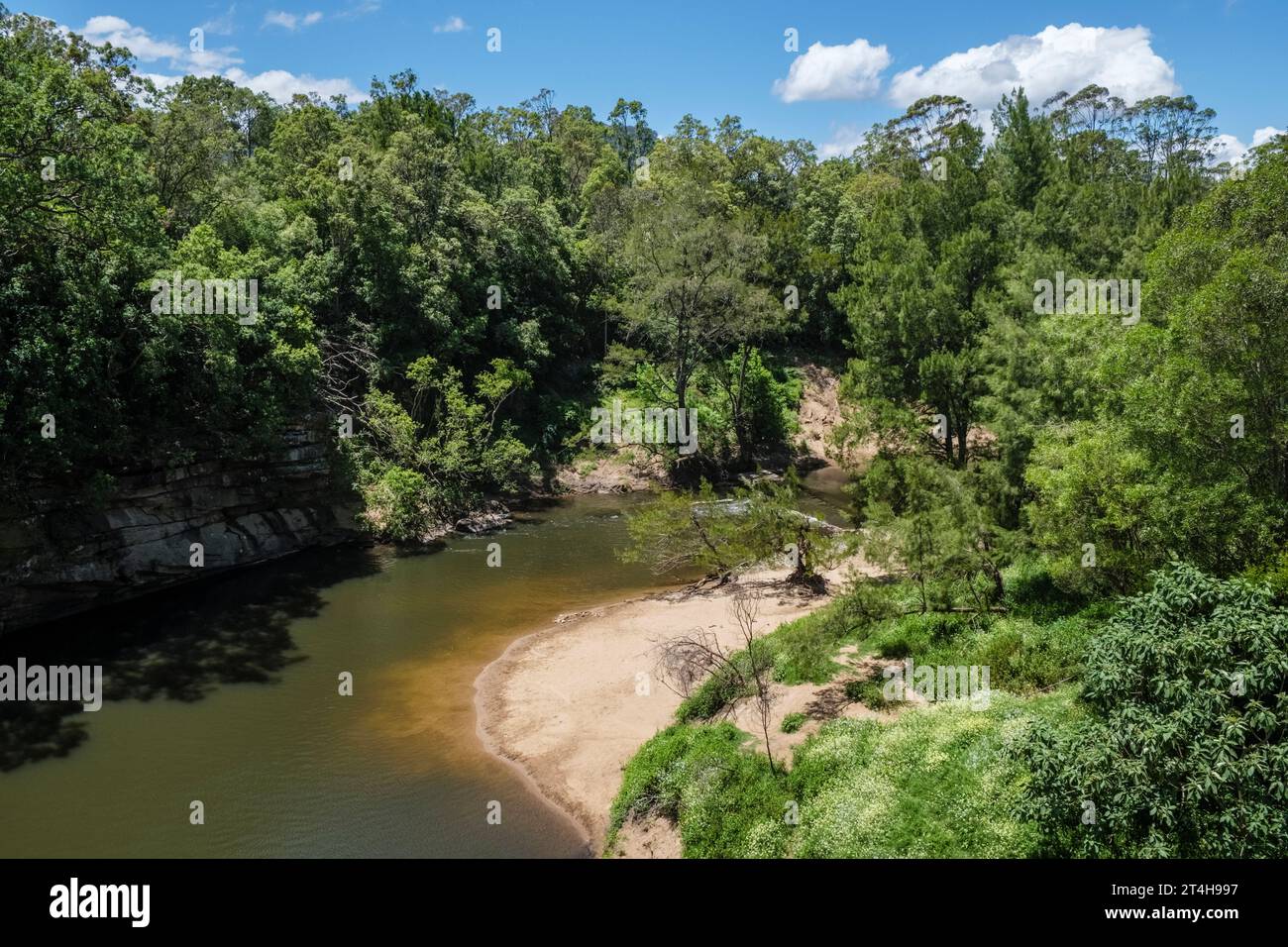 Une vue de la rivière Kangaroo depuis le Hampden Bridge, Kangaroo Valley, Nouvelle-Galles du Sud, Australie Banque D'Images