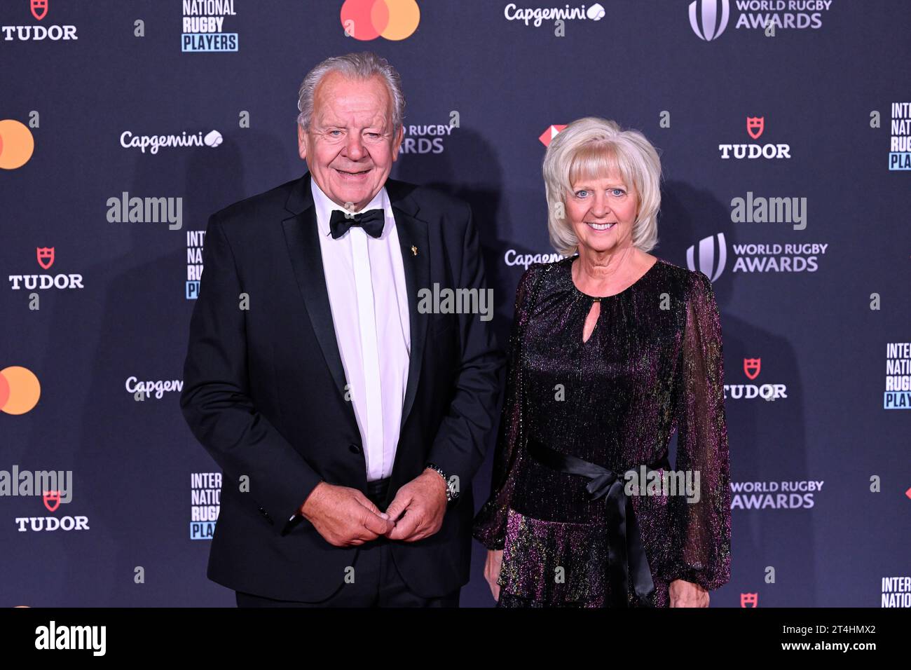 Paris, France. 29 octobre 2023. Sir William Blackledge Bill Beaumont et son épouse Hilary Beaumont lors des World Rugby Awards à l'Opéra Garnier le 29 octobre 2023 à Paris. Crédit : Victor Joly/Alamy Live News Banque D'Images