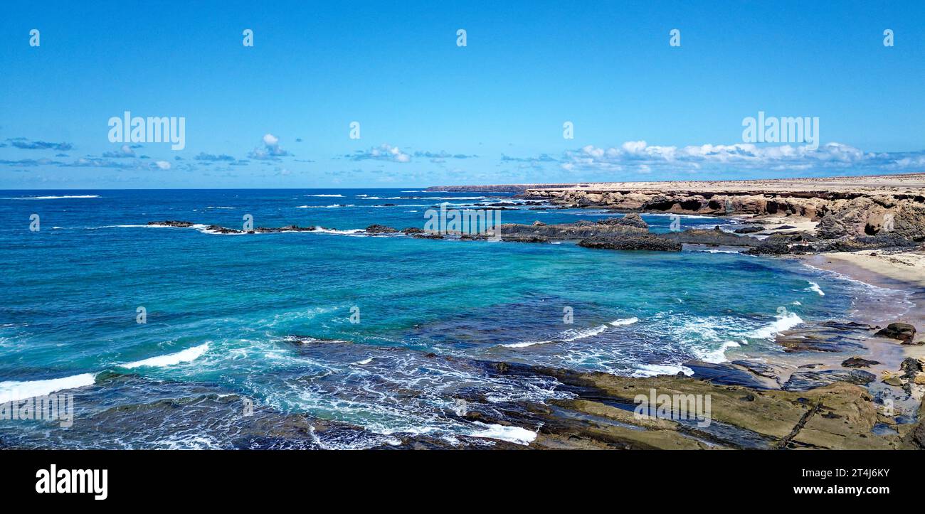 Vue Arieal de Playa de los Ojos - Los Ojos Beach - à El Puerto de la Cruz, Peninsula Jandia, Fuerteventura, Îles Canaries, Espagne - 21.09.2023 Banque D'Images