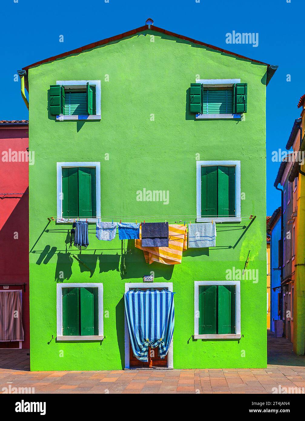 Une maison verte à Burano, Italie. Banque D'Images