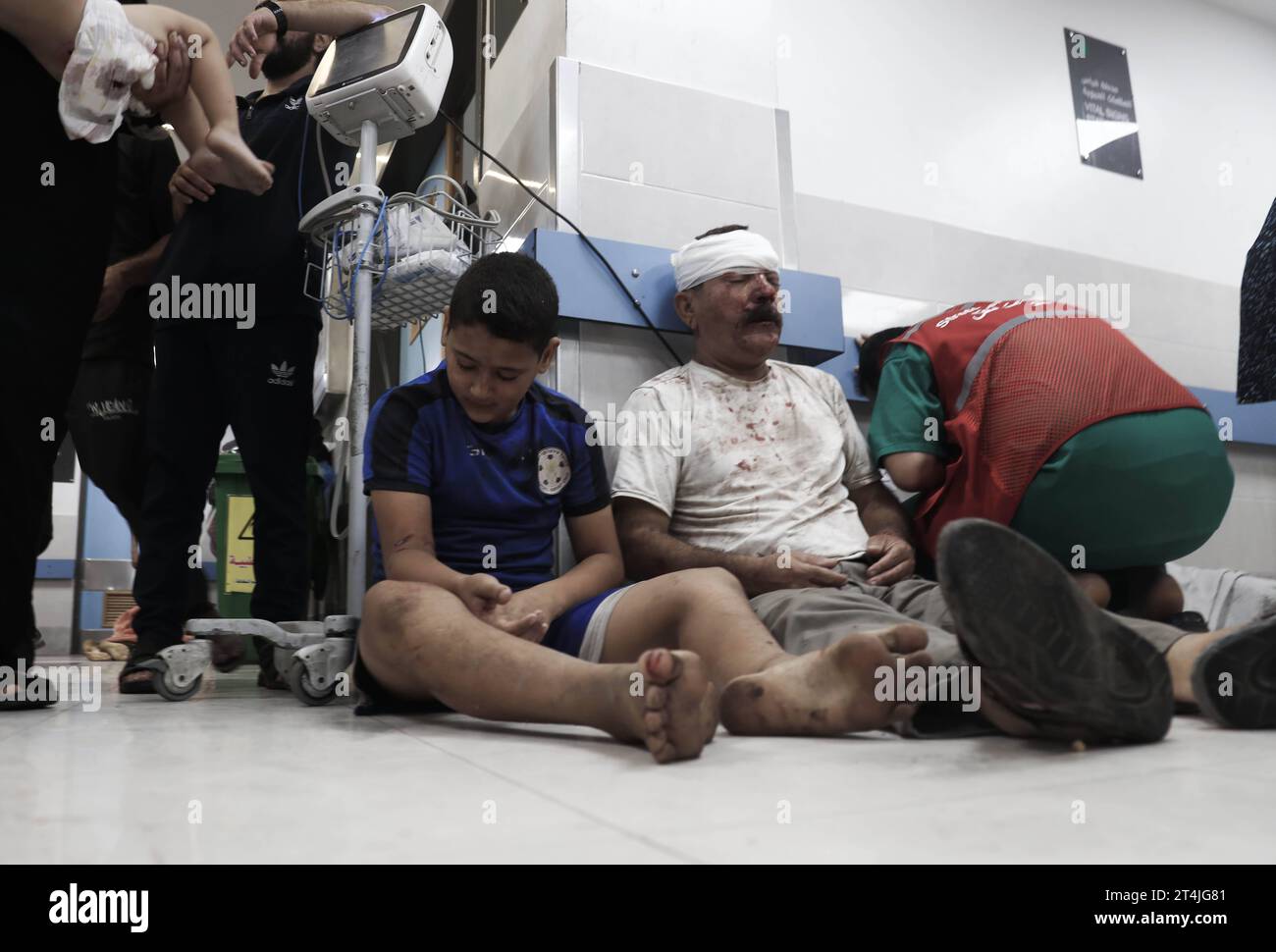 Transport médical blessés Palestiniens dont des enfants dans un hôpital