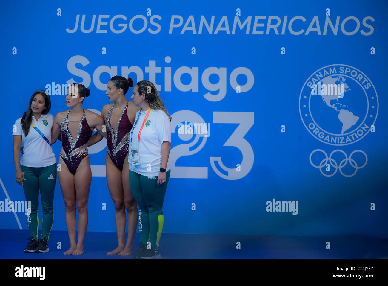 Santiago, Chili. 31 octobre 2023. Laura Miccuci et Gabriela Regly Silva de l’équipe brésilienne de natation synchronisée aux Jeux panaméricains Santiago 2023. À l'Estadio Nacional Julio Martínez Prádanos à Santiago. Chili. Crédit : Reinaldo Reginato/FotoArena/Alamy Live News Banque D'Images