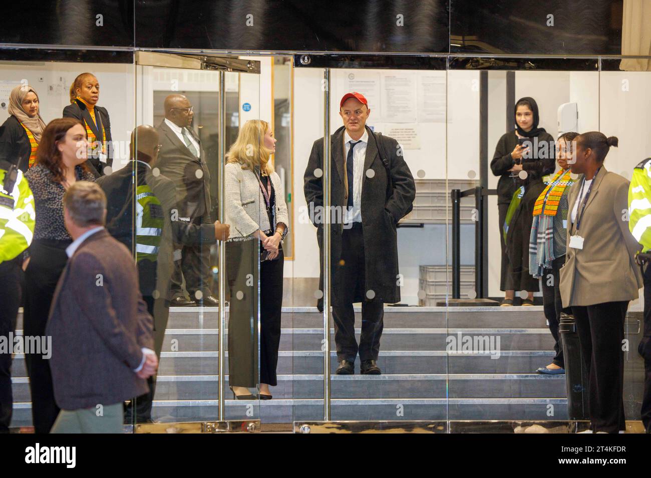 Londres, Royaume-Uni. 31 octobre 2023. Dominic Cummings, quitte l’enquête Covid-19. L'ancien conseiller spécial de Boris Johnson, a témoigné avec un langage très fruité. Il n'a pas été afrtaid à mettre le couteau dans les anciens collègues comme il a été interrogé au-dessus de son temps au bureau pendant la pandémie. Crédit : Mark Thomas/Alamy Live News Banque D'Images