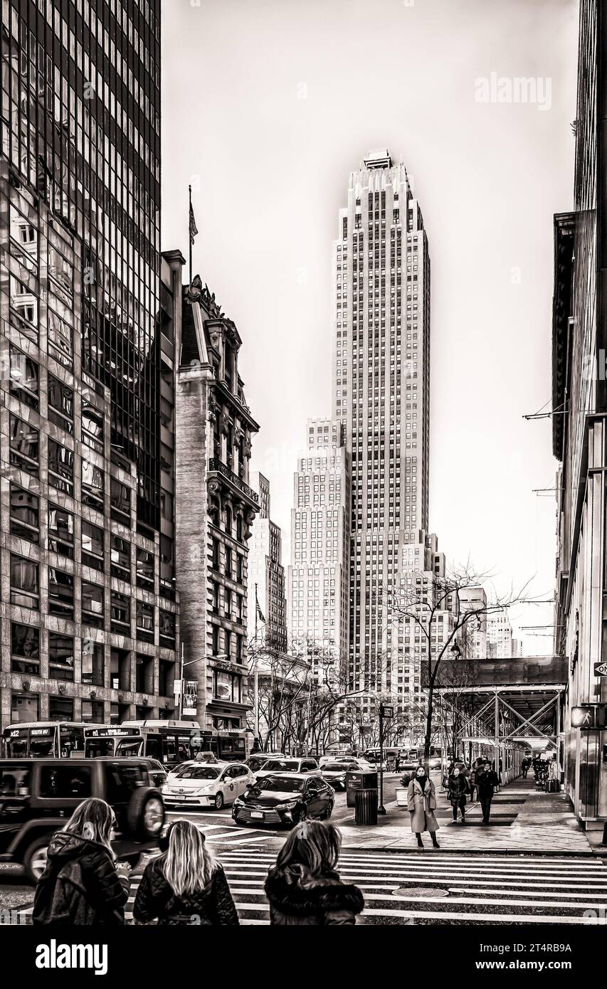 New York City, New York, États-Unis, 15 janvier 2018, vue du bâtiment 500 Fifth Avenue depuis une rue de Manhattan Banque D'Images