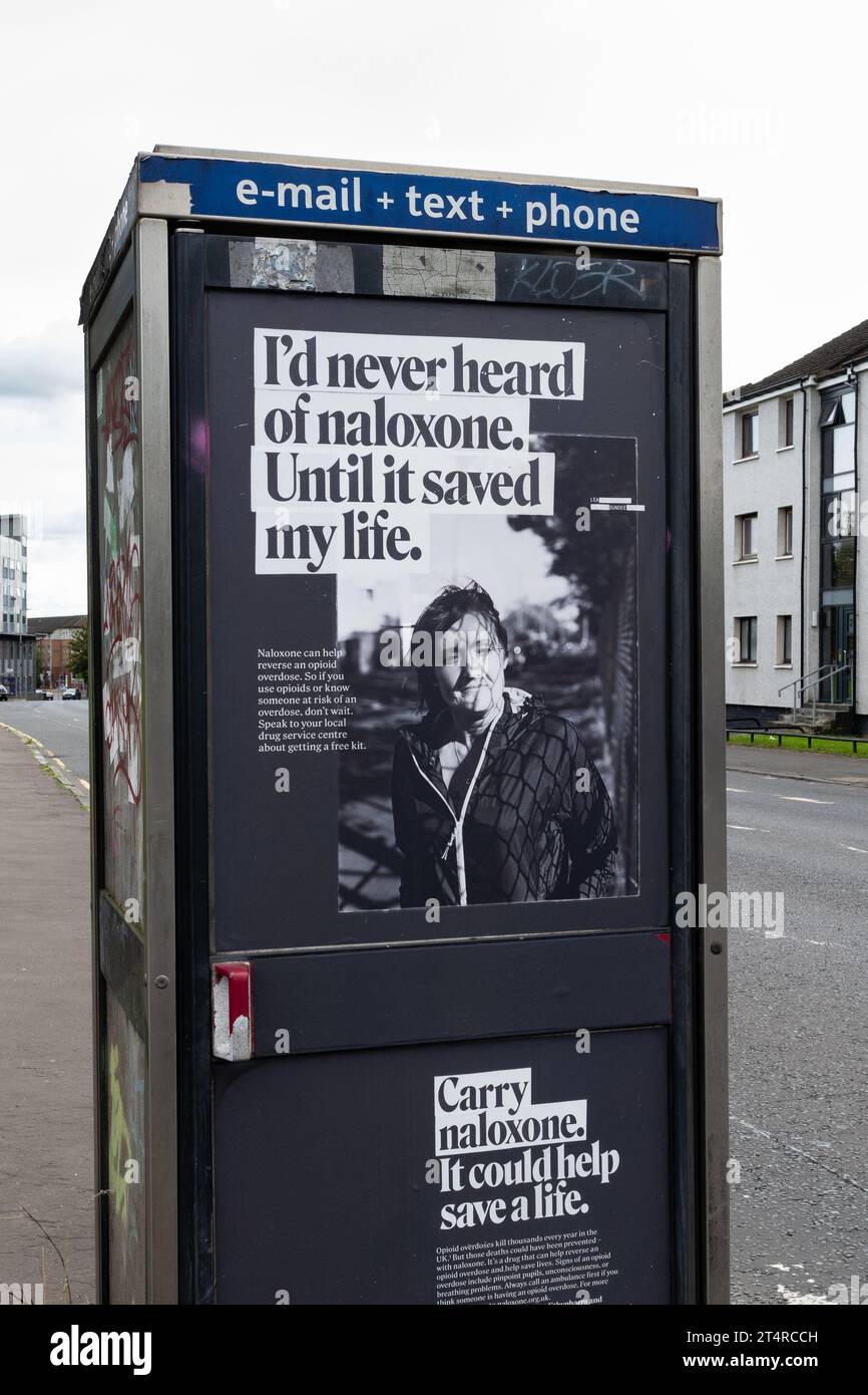 Campagne de naloxone par Release Drugs - Carry nalozone il pourrait aider à sauver une vie dans le cadre de la Journée internationale de sensibilisation aux overdoses 2022, Glasgow, Écosse, Royaume-Uni Banque D'Images