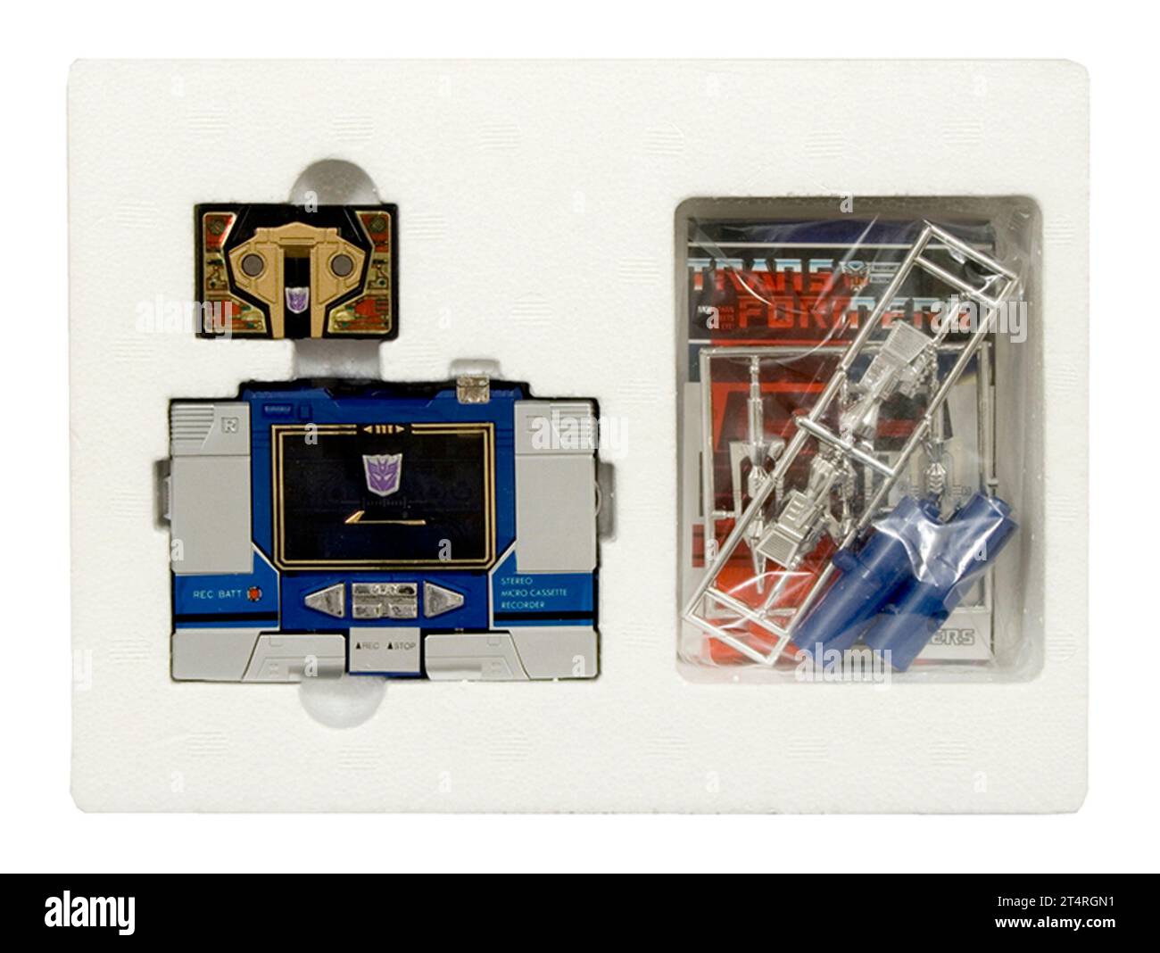 1984 Hasbro Transformers Generation 1 Soundwave en boîte avec Buzzsaw Banque D'Images