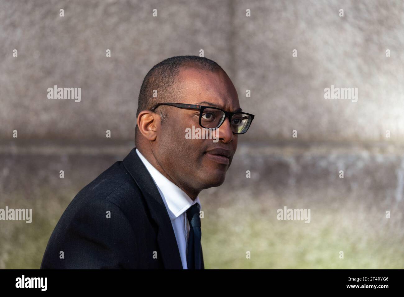 Le député Kwasi Kwarteng arrive pour les funérailles du député assassiné Sir David Amess à la cathédrale de Westminster, Londres, Royaume-Uni Banque D'Images