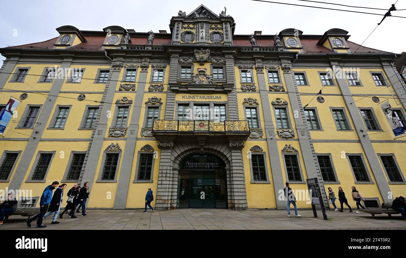 Schweina, Allemagne. 30 octobre 2023. L'Angermuseum Erfurt est un musée d'art situé dans la capitale de la Thuringe. Construit en 1705-1711, le pack électoral-Mainzien et la maison de pesée est l'un des plus beaux bâtiments laïques de la période baroque en Allemagne centrale. En 1886, il a été créé en tant que musée municipal, à partir duquel a émergé le musée d'art multispatial. Crédit : Martin Schutt/dpa/Alamy Live News Banque D'Images
