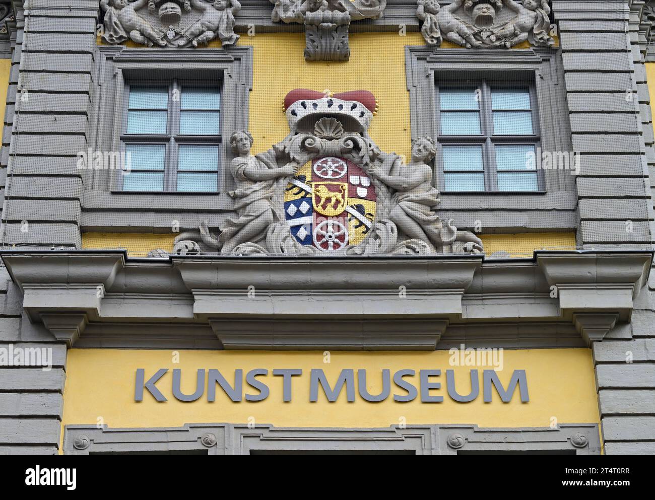 Schweina, Allemagne. 30 octobre 2023. L'Angermuseum Erfurt est un musée d'art situé dans la capitale de la Thuringe. Construit en 1705-1711, le pack électoral-Mainzien et la maison de pesée est l'un des plus beaux bâtiments laïques de la période baroque en Allemagne centrale. En 1886, il a été créé en tant que musée municipal, à partir duquel a émergé le musée d'art multispatial. Crédit : Martin Schutt/dpa/Alamy Live News Banque D'Images