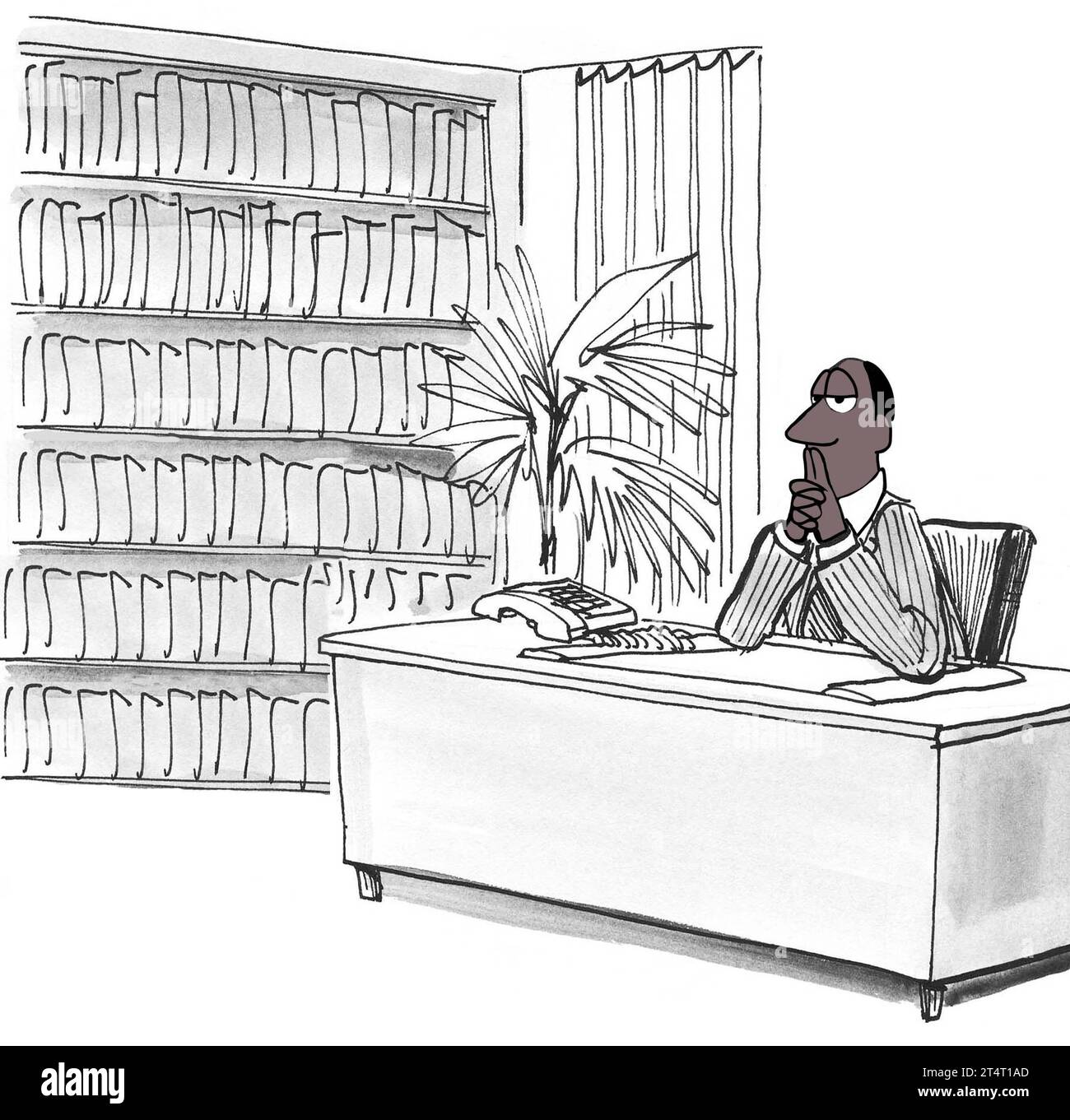 L'avocat afro-américain pèse soigneusement les avantages et les inconvénients de son cas juridique. Banque D'Images