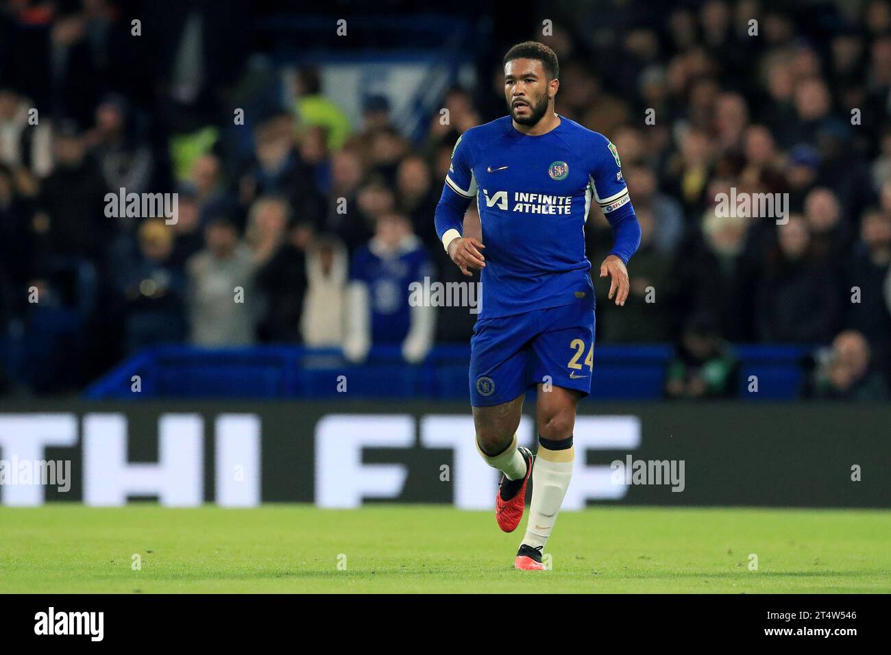 Londres, Royaume-Uni. 01 novembre 2023. Reece James de Chelsea vu lors du match de la coupe EFL Carabao entre Chelsea et Blackburn Rovers à Stamford Bridge, Londres, Angleterre le 1 novembre 2023. Photo de Carlton Myrie. Usage éditorial uniquement, licence requise pour un usage commercial. Aucune utilisation dans les Paris, les jeux ou les publications d'un seul club/ligue/joueur. Crédit : UK Sports pics Ltd/Alamy Live News Banque D'Images