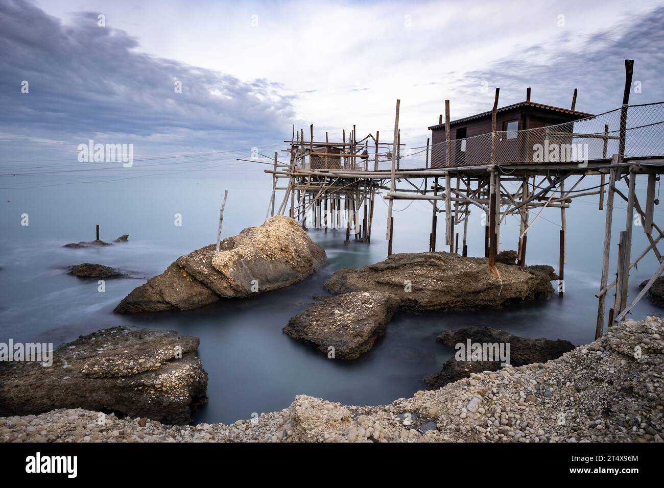 Trabocco Spezzacatena (Rocca San Giovanni) Banque D'Images