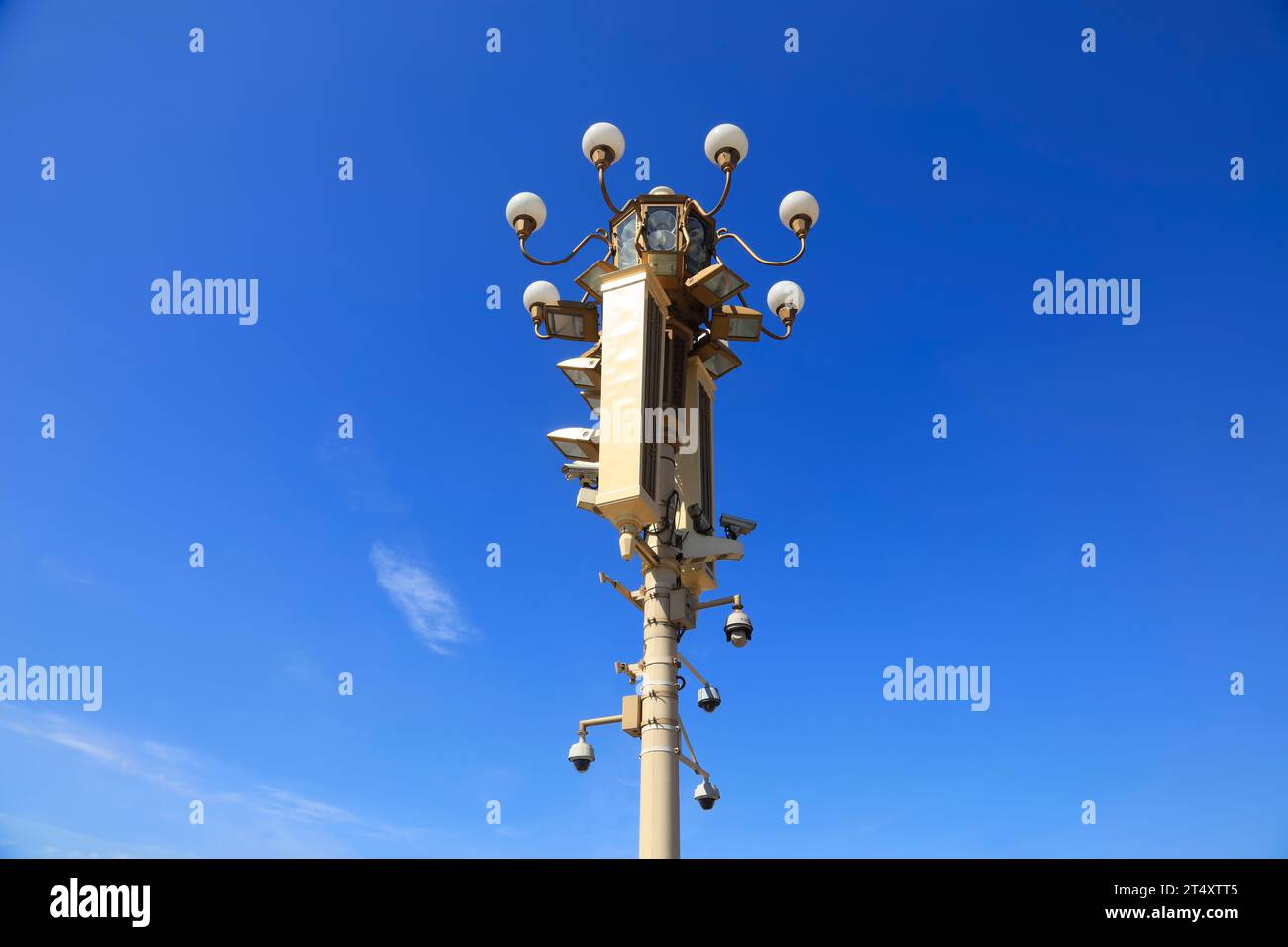 Lampadaire et sonde de surveillance Banque D'Images