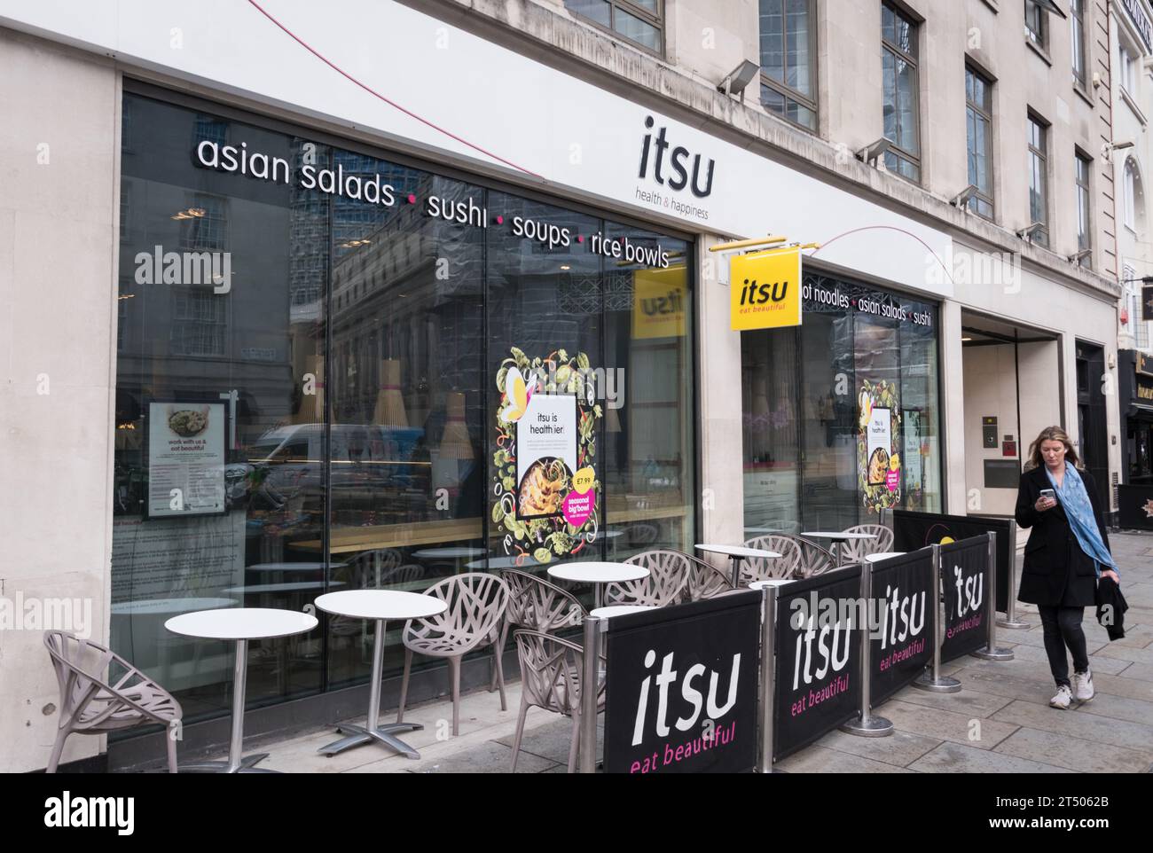 Restaurant de restauration rapide ITSU sur Great Queen Street, Covent Garden, Londres, WC2, Angleterre, ROYAUME-UNI Banque D'Images