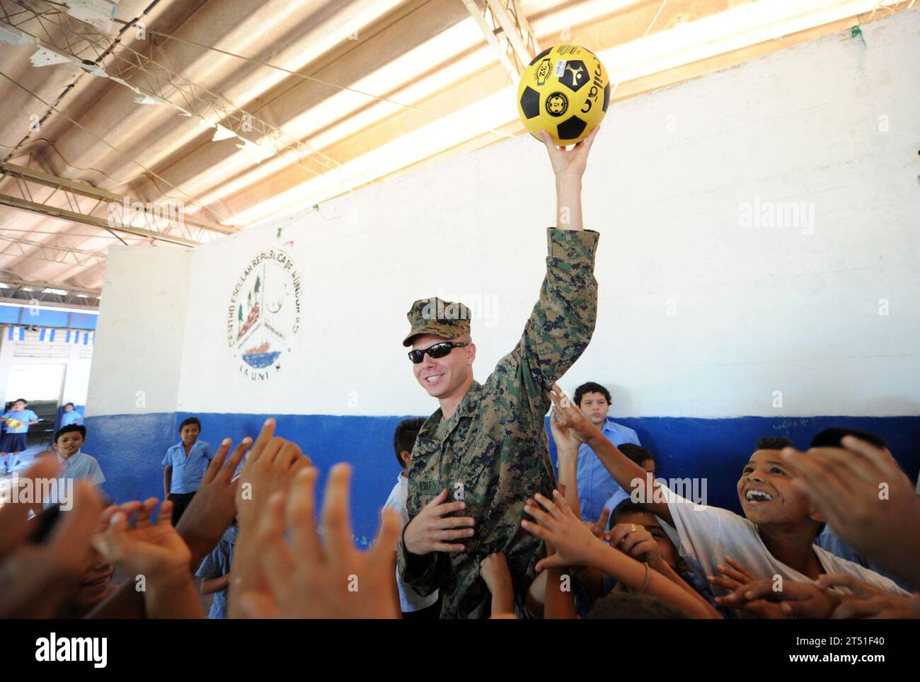 2e Marine Logistics Group, Centro Escolar Republica de Honduras, Service communautaire, marine, projet Handclaps, Southern Partnership Station 2011, US Navy, U.S. Navy, U.S. Southern Command Banque D'Images