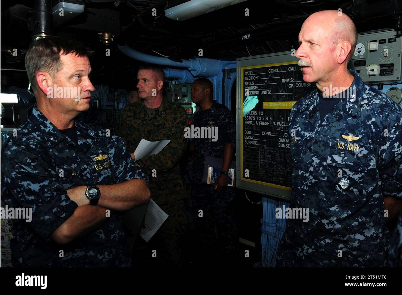 Commander of amphibious force 7th fleet Banque de photographies et d ...