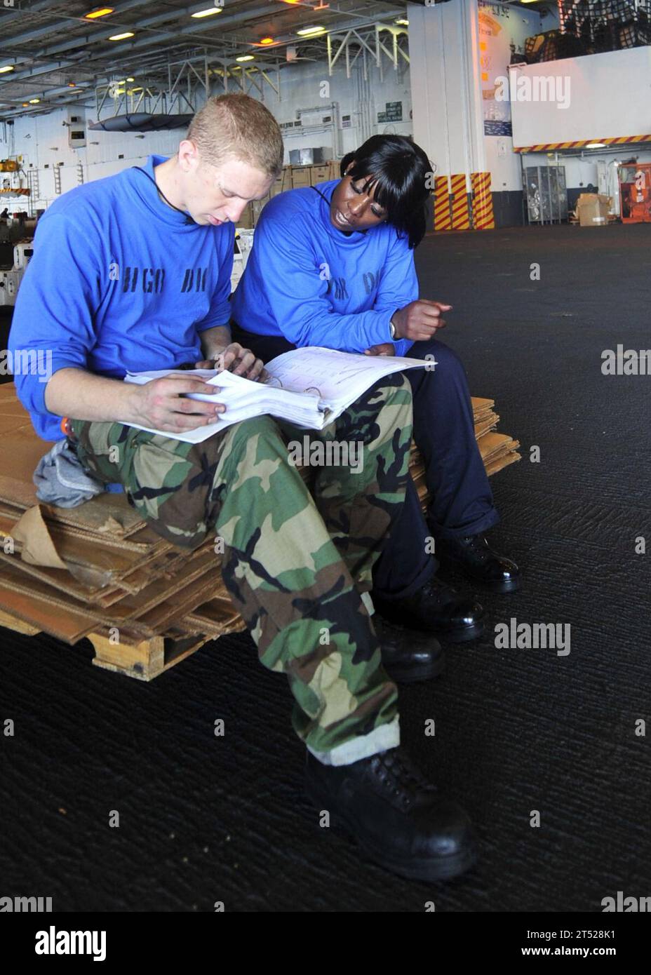 Carier d'aéronefs, porte-avions, CVN, CVN 65, marine, personnes, types de navires, navires, navires de surface, US Navy, USS Enterprise Banque D'Images