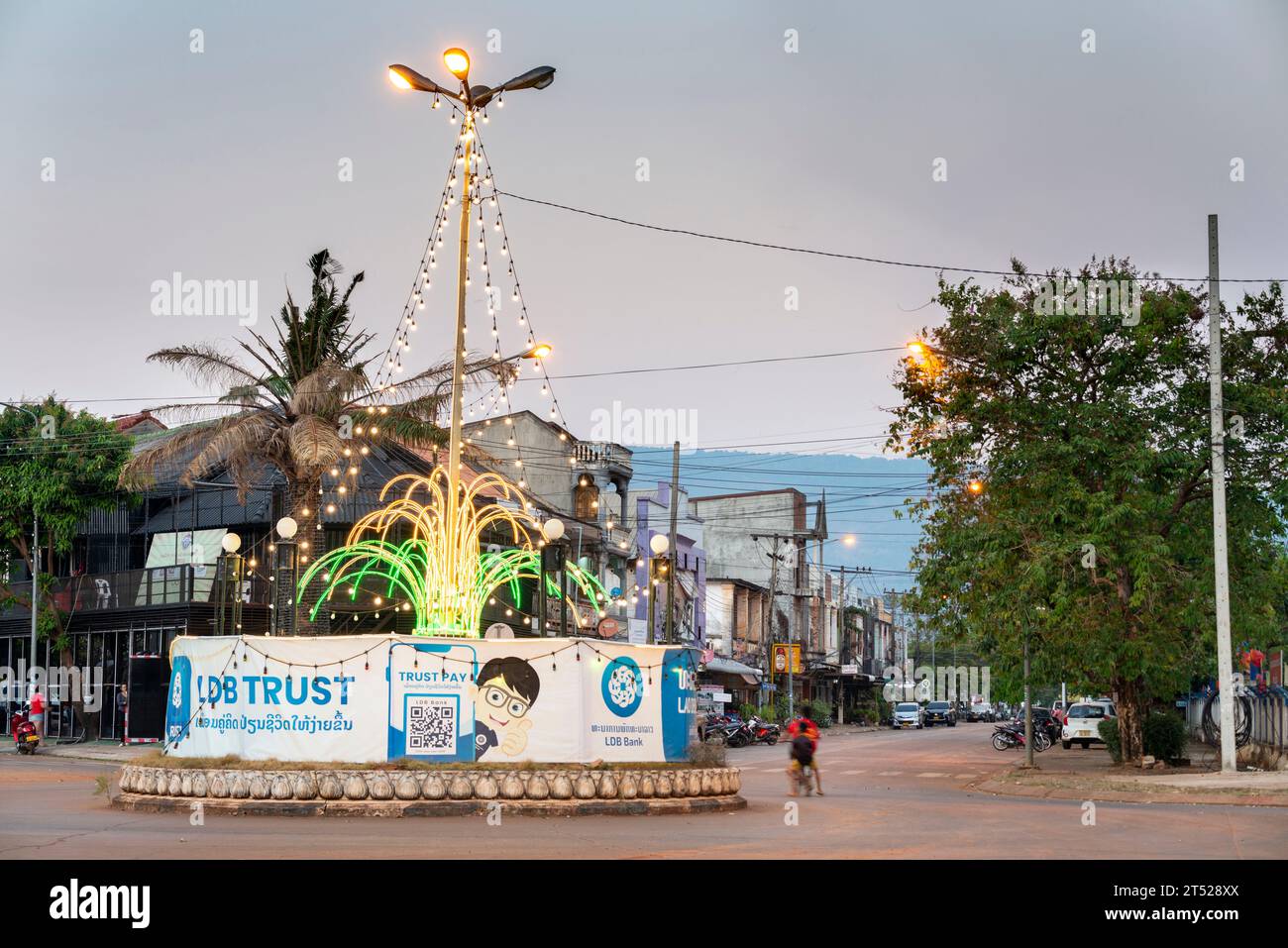 Pakse, province de Champasak, Laos-Mars 02 2023 : connu pour son architecture coloniale française, près de Xe Don River, la ville est le dernier arrêt principal bfeore 4000 Banque D'Images