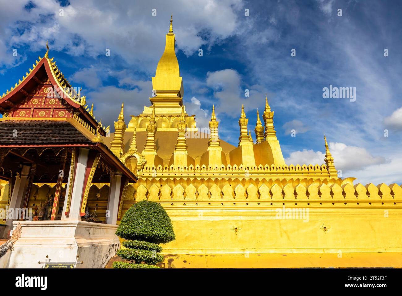 PHA That Luang, That Luang, stupa bouddhiste symbolique nationale, chapelle (sanctuaire, maison de prière), Vientiane, Laos, Asie du Sud-est, Asie Banque D'Images