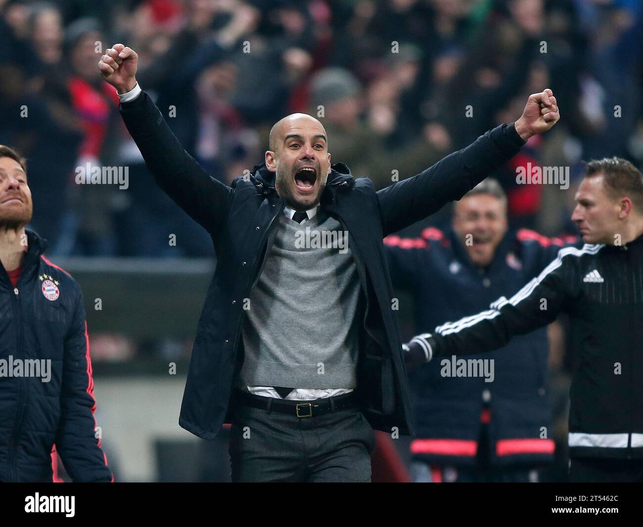 Entraîneur Josep PEP GUARDIOLA Jubel FC Bayern Muenchen - Juventus Turin 4:2 N.V. UEFA Champions League in Muenchen, Deutschland Am 16.03.2016 Banque D'Images