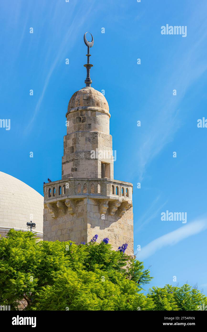 Magnifique minaret en pierre dans le quartier juif de la vieille ville de Jérusalem Banque D'Images