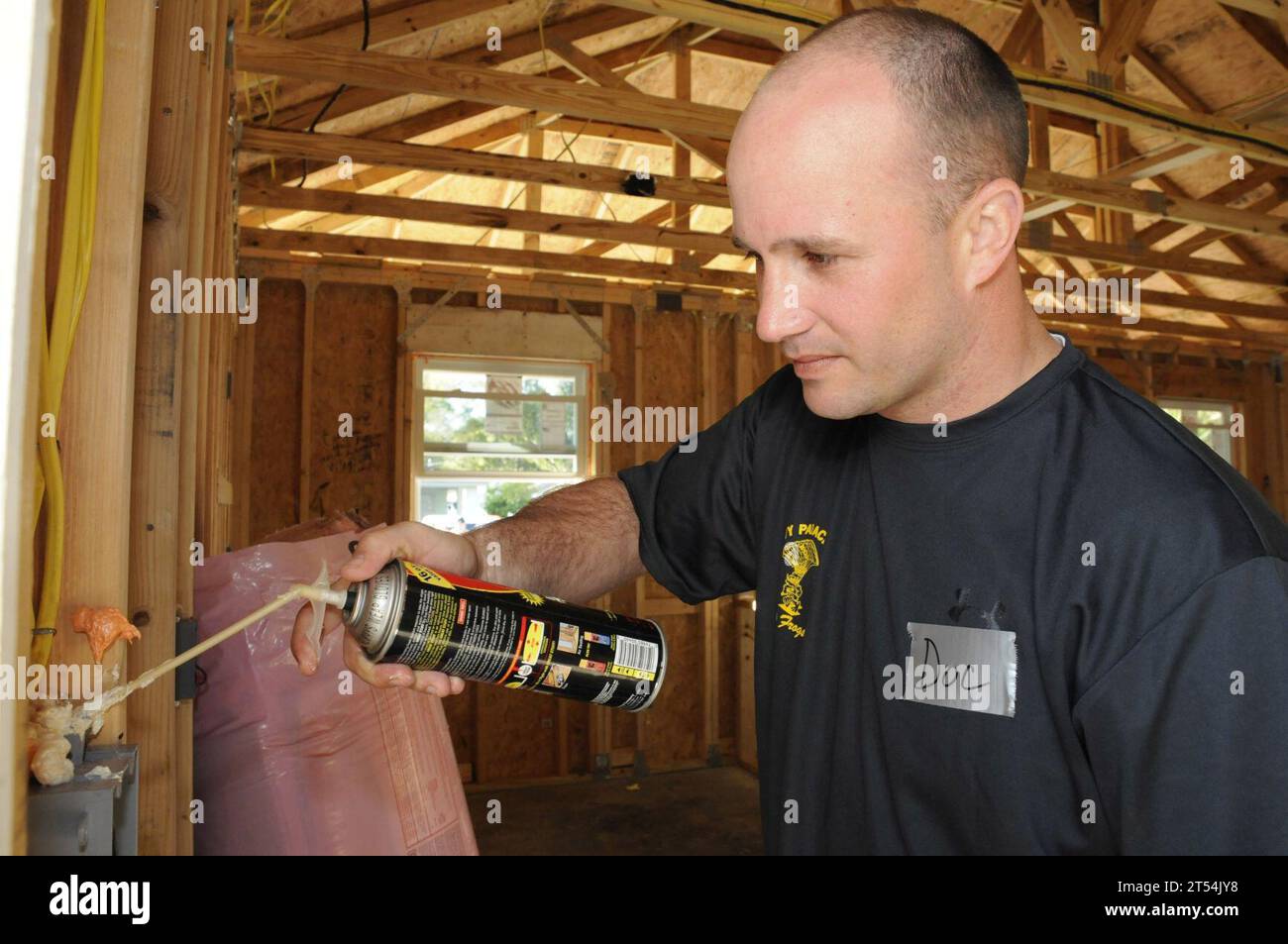 Démonstration, Habitat pour l'humanité, maison, Leap Frogs, Naval Special Warfare, navy, Navy SEAL, Navy SWCC, parachute, Sailor, opérations spéciales, Tampa Navy week, US Navy, US Navy parachute Team, volontaire Banque D'Images