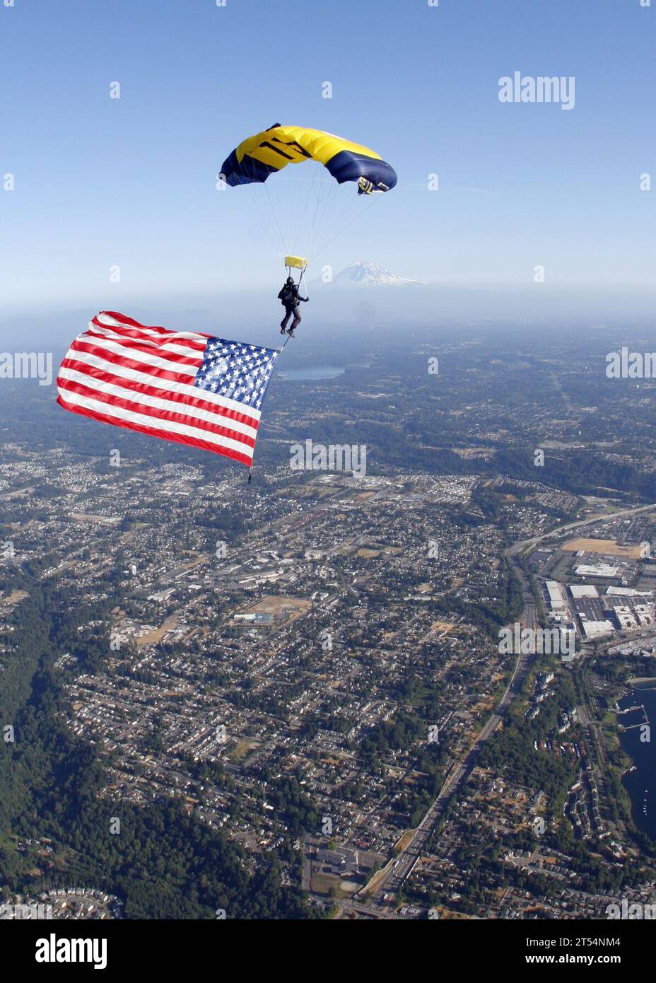 Présentoir, Leap Frogs, Navy SEAL, parachute, parachute Rigger, Seattle, Seattle Seahawks Training Camp, Special Warfare Combattant-Craft Crewman, SWCC, U.S. Navy parachute Team, Washington Banque D'Images Présentoir, Leap Frogs, Navy SEAL, parachute, parachute Rigger, Seattle, Seattle Seahawks Training Camp, Special Warfare Combattant-Craft Crewman, SWCC, U.S. Navy parachute Team, Washington Banque D'Images