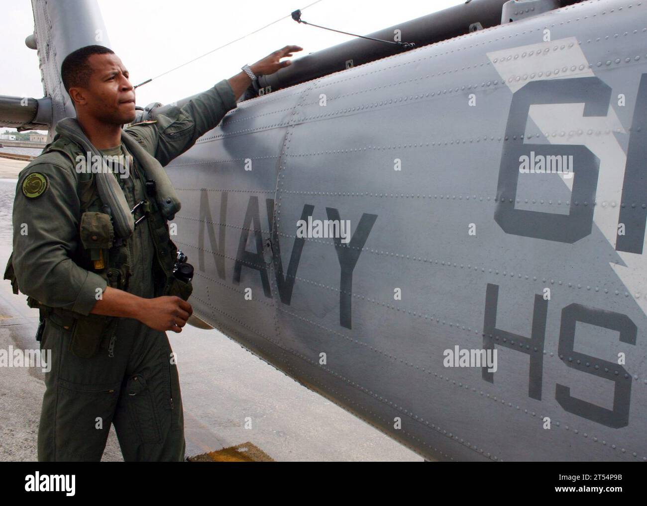 Dragon Slayers' de Helicopter anti-Submarine Squadron (HS) 11, Floride, Jacksonville, contrôles avant vol Banque D'Images