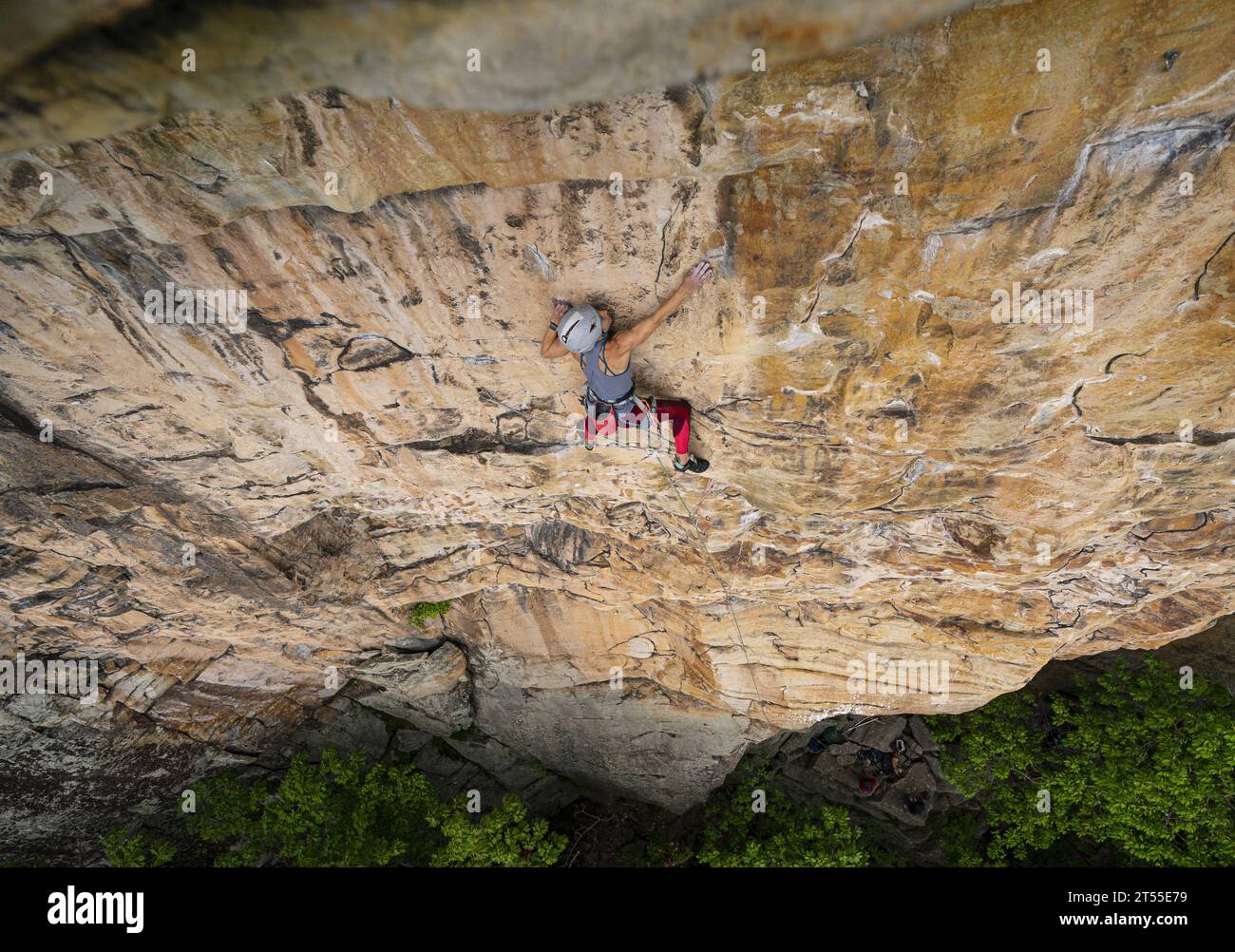 Femme Traditional Rock Climbing Gunks NY USA Banque D'Images