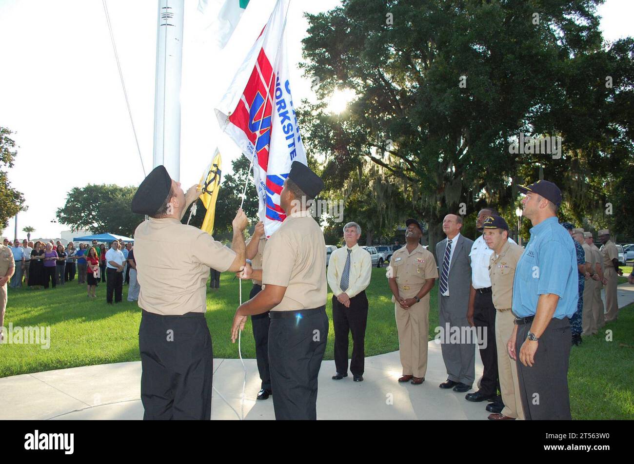 nas JAX, Programme de protection volontaire de la profession Safety and Health Administration, Jeffrey Romeo, représentant de l'OSHA, star, US Navy Banque D'Images