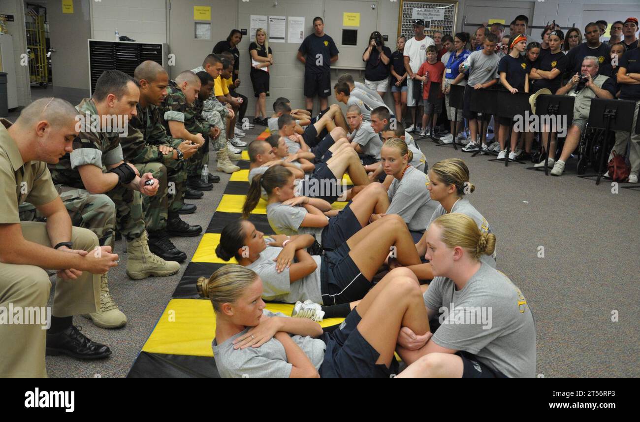 Boone High School, Central High School, Evans High School, Gaither High School, Gulf High School, Lemon Bay High School, Mitchell High School, Mitchell Mustang Stampede, Marine Junior Reserve Officers Training corps, New Port Richey, NJROTC, North Port High School, Oviedo High School, Port Charlotte High School, Ridgewood High School, Riverview High School, Spoto High School Banque D'Images