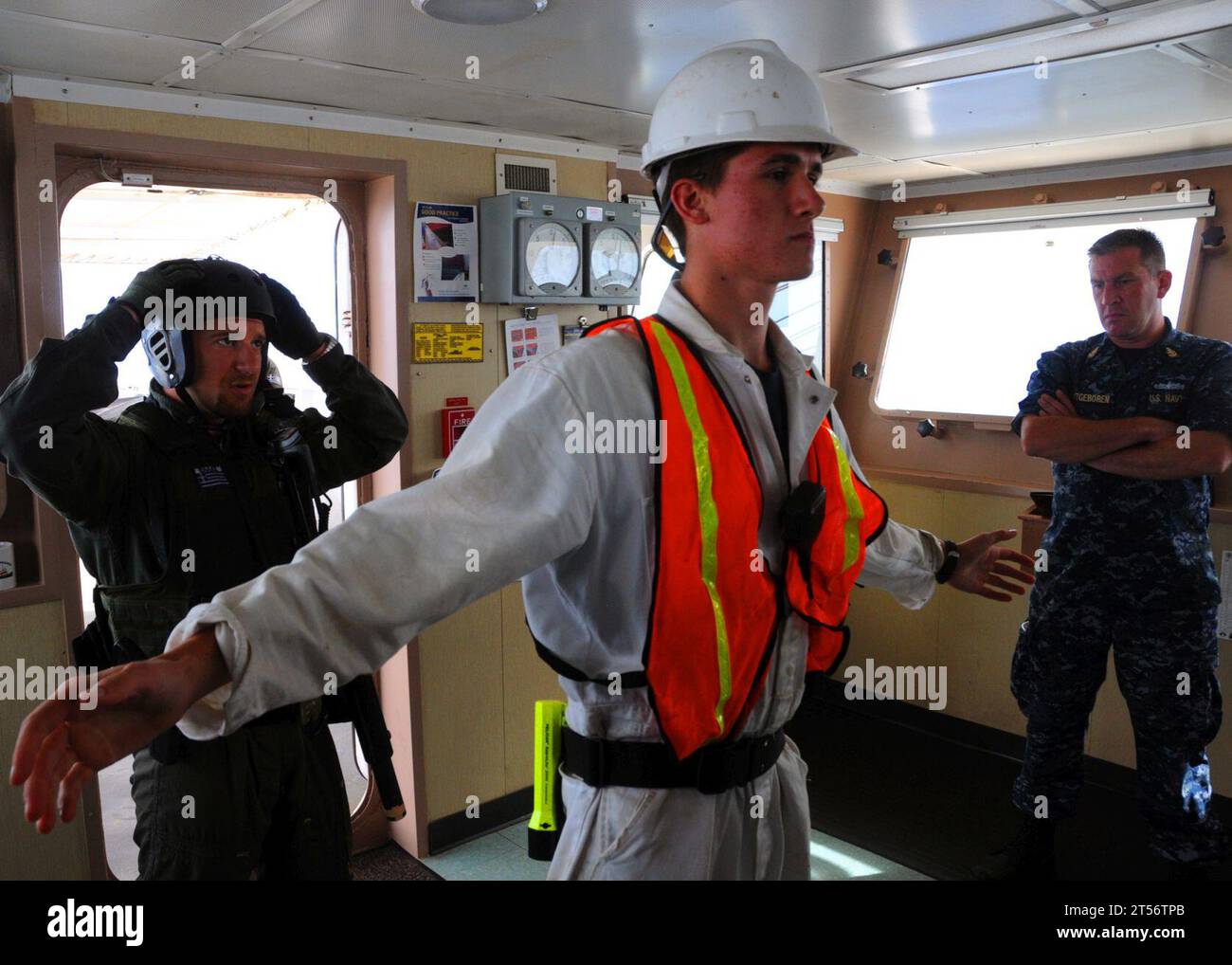 conseil, armée étrangère, marine grecque, hellénique, opérations d'interdiction maritime, prépositionnement maritime et transport de conteneurs de force et navire-citerne, Military Sealift Command, Navy, Phoenix Express 2011, perquisition et saisie, exercice d'entraînement, US Navy, USNS L Banque D'Images