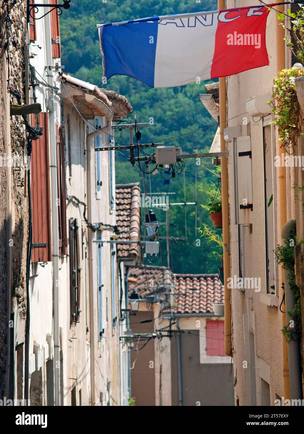 La jolie vieille ville d'Herepian dans la région Occitanie en France Banque D'Images