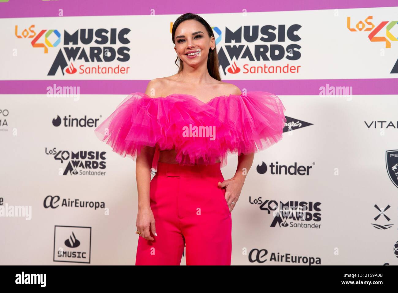 Chenoa assiste au tapis rouge des LOS40 Music Awards Santander 2023 au WiZink Center le 03 novembre 2023 à Madrid, en Espagne. ( Banque D'Images