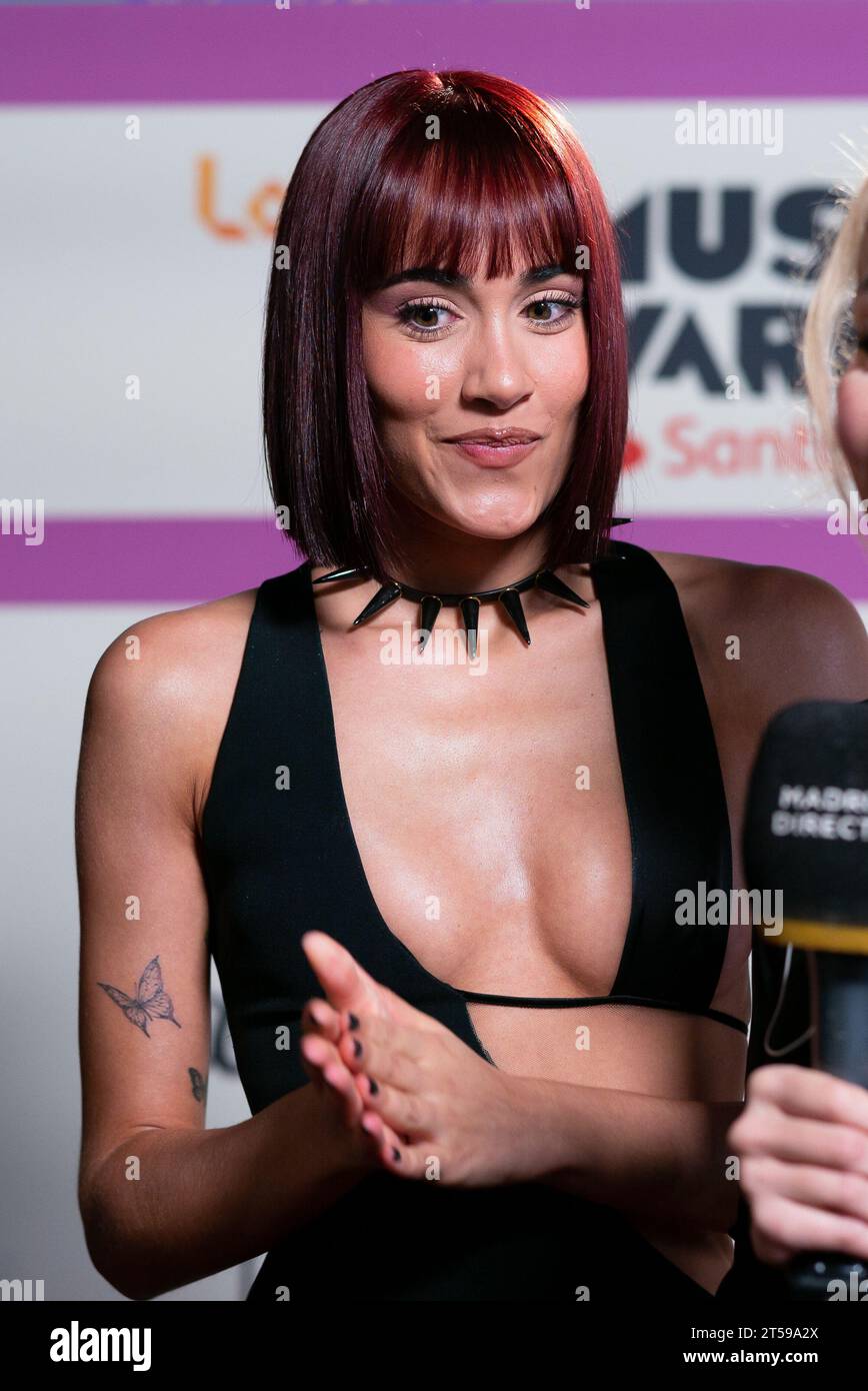 Aitana assiste au tapis rouge des 'LOS40 Music Awards Santander 2023' au WiZink Center le 03 novembre 2023 à Madrid, Espagne. ( Banque D'Images