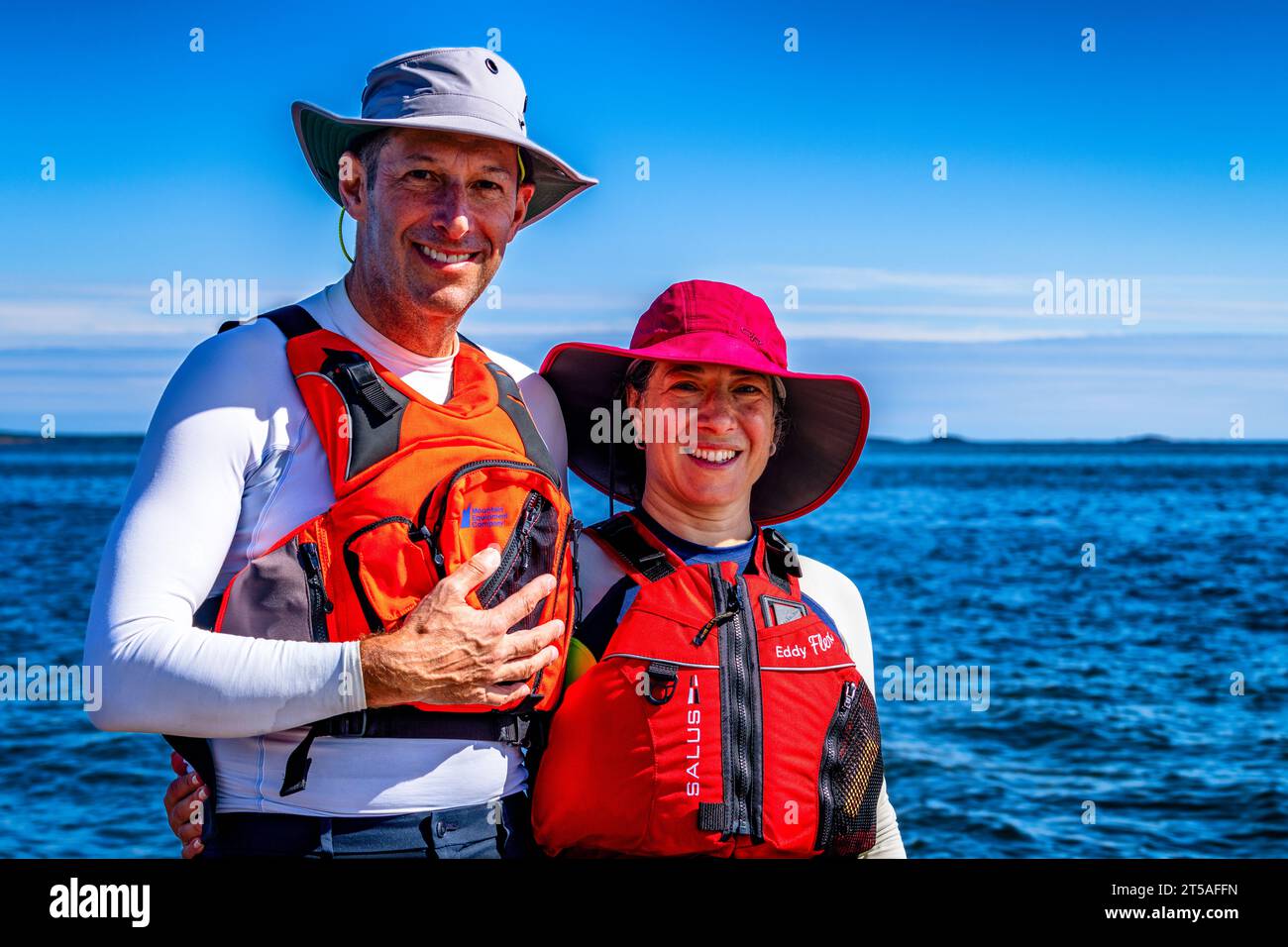 Portrait d'un couple de kayakistes, Porvoo, Finlande Banque D'Images