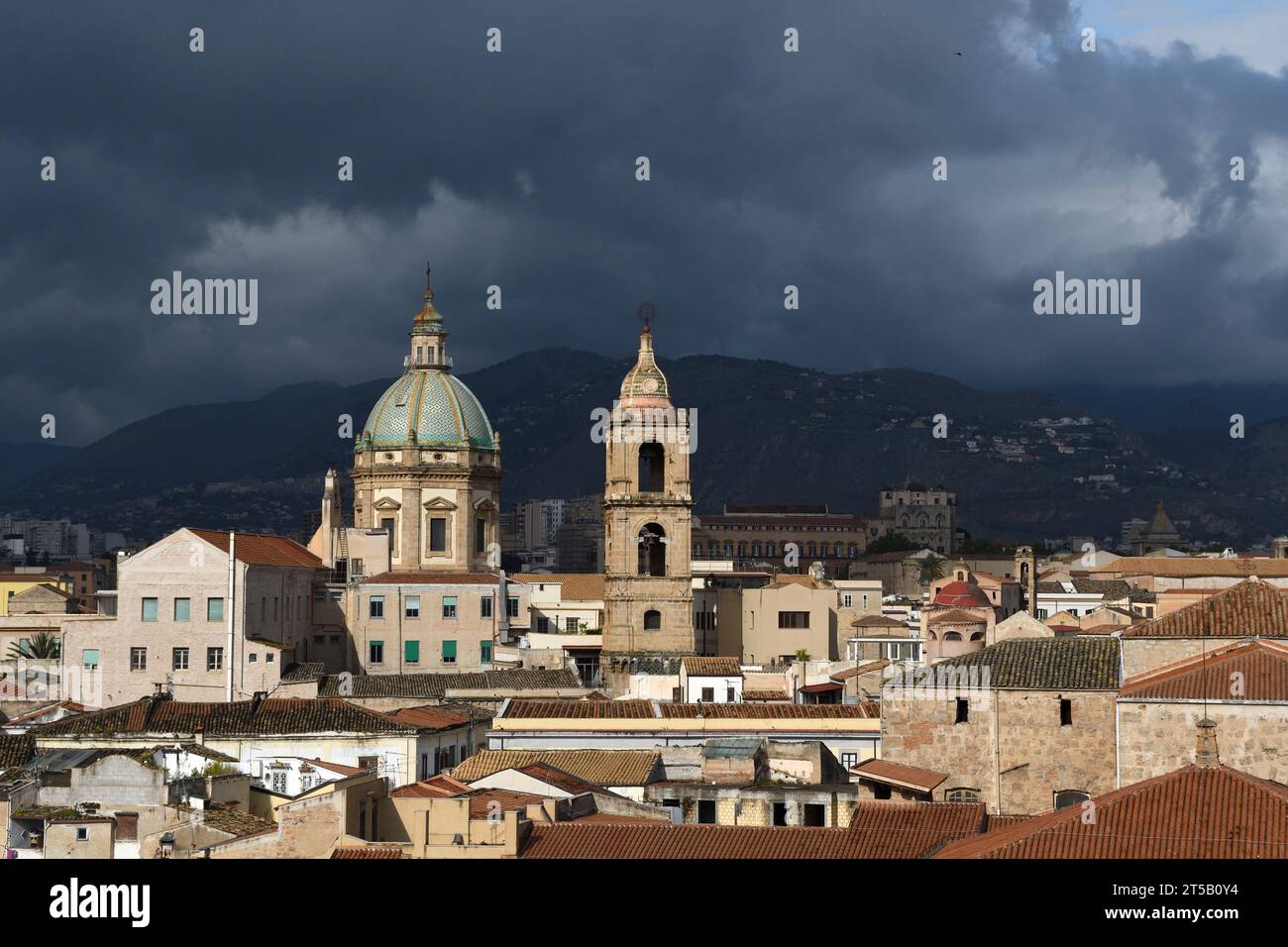 horizon de la ville de palerme; Banque D'Images