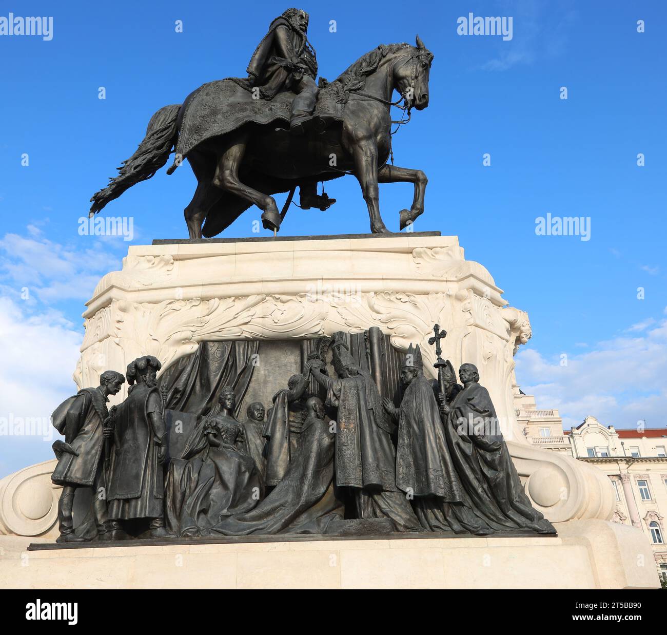 Budapest, B, Hongrie - 18 août 2023 : statue de Gyula Andrassy, homme d'État hongrois sur le cheval Banque D'Images