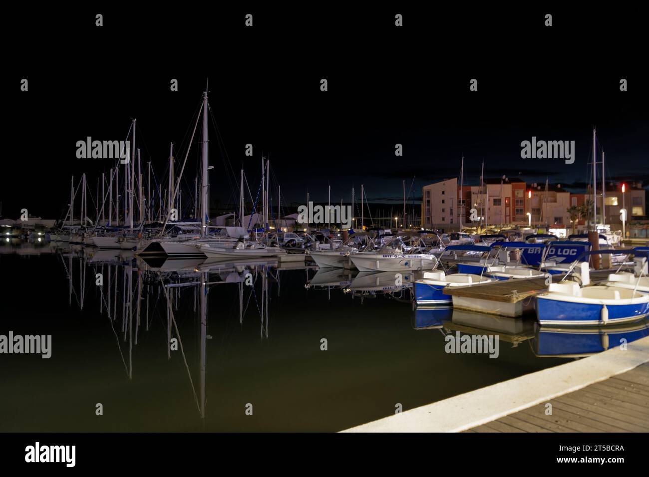 Cap d'Agde, France. 1 novembre 2023. Vue des voiliers du Cap d'Agde lors du salon nautique 2023 au Cap d'Agde, France Banque D'Images