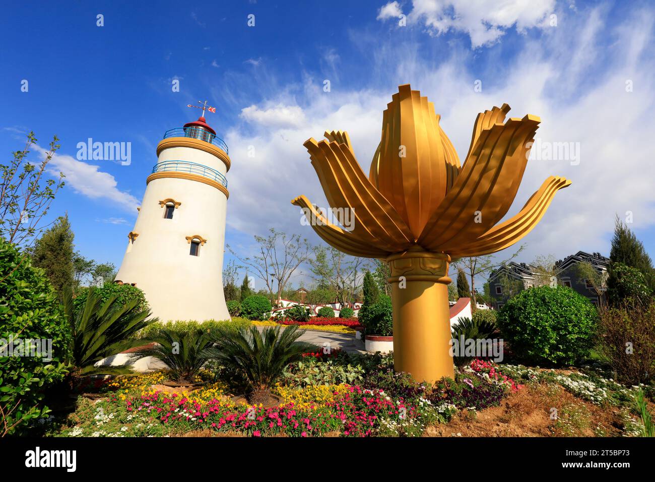 Phare de Macao Guia et paysage miniature de sculpture de Lotus dans un parc Banque D'Images